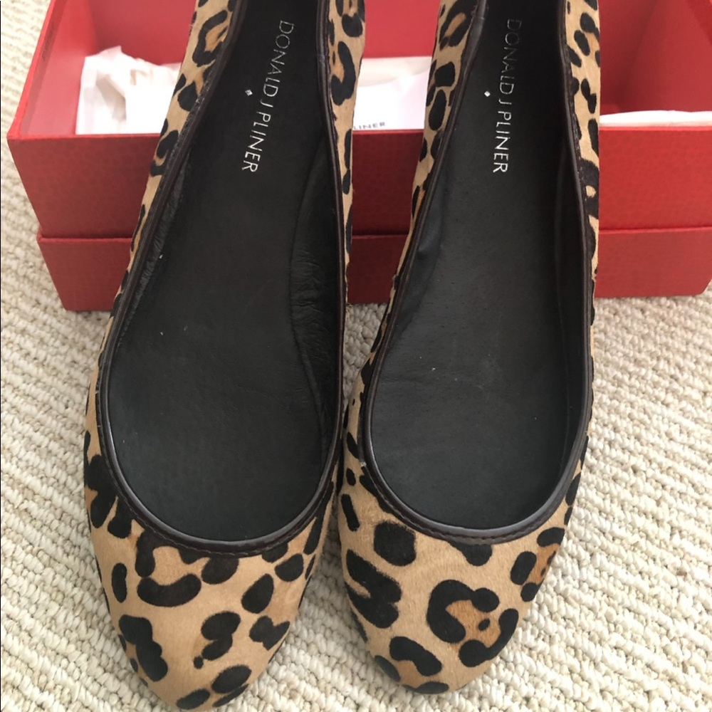Donald j pliner cheetah flats